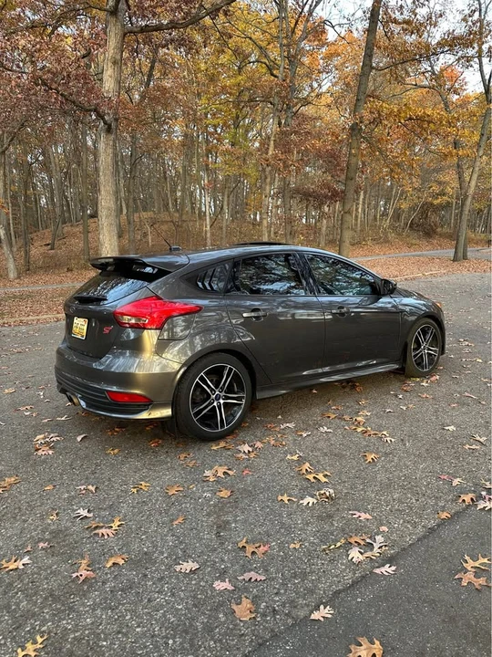 2016 Ford Focus 3rd Gen - Image 9 of 15