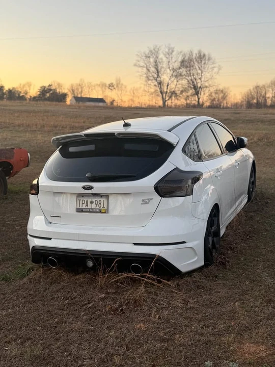 2016 Ford Focus 3rd Gen - Image 2 of 9