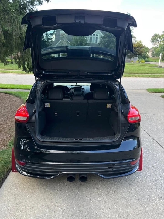 2016 Ford Focus ST 3rd Gen - Image 9 of 9