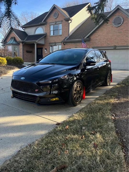 2016 Ford Focus ST 3rd Gen - Image 2 of 9