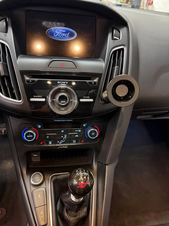 2016 Ford Focus ST 3rd Gen - Image 5 of 11