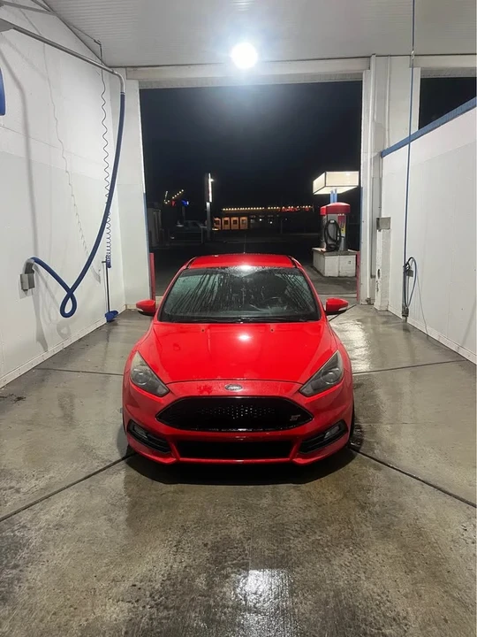 2016 Ford Focus ST 3rd Gen - Image 5 of 9