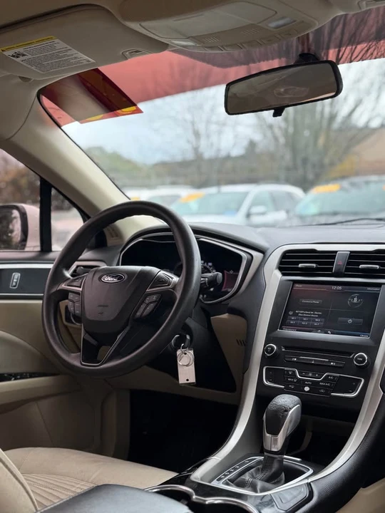 2016 Ford Fusion 2nd Gen - Image 14 of 18