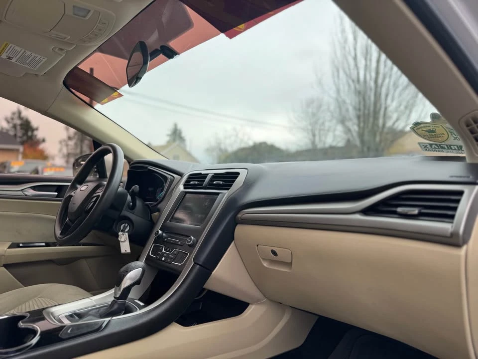 2016 Ford Fusion 2nd Gen - Image 15 of 18