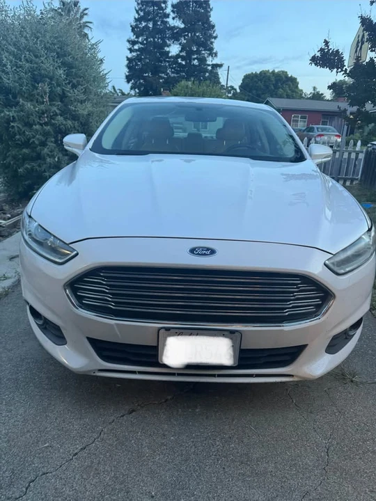 2016 Ford Fusion 2nd Gen - Image 2 of 12