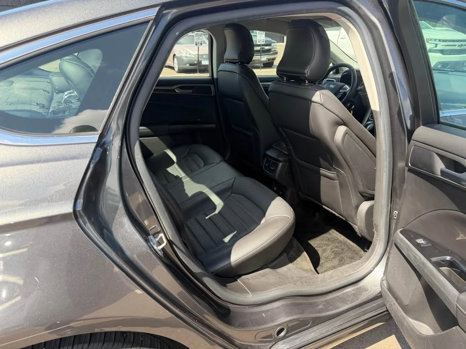 2016 Ford Fusion 2nd Gen - Image 13 of 17