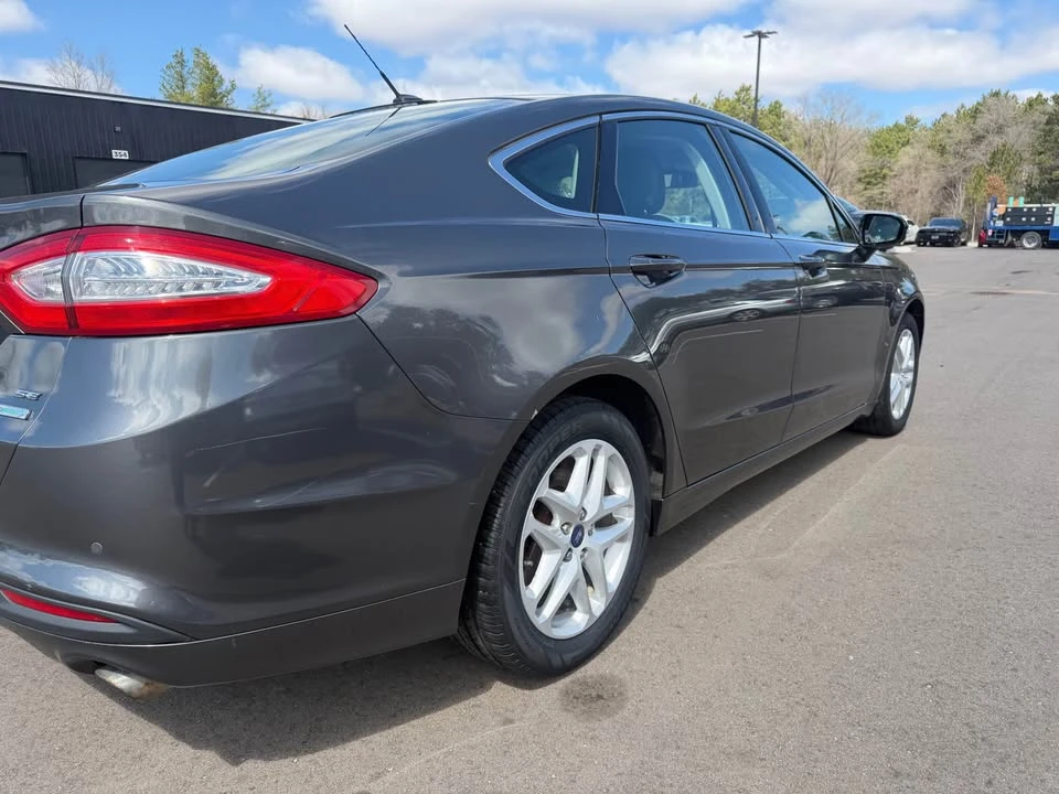 2016 Ford Fusion 2nd Gen - Image 9 of 17