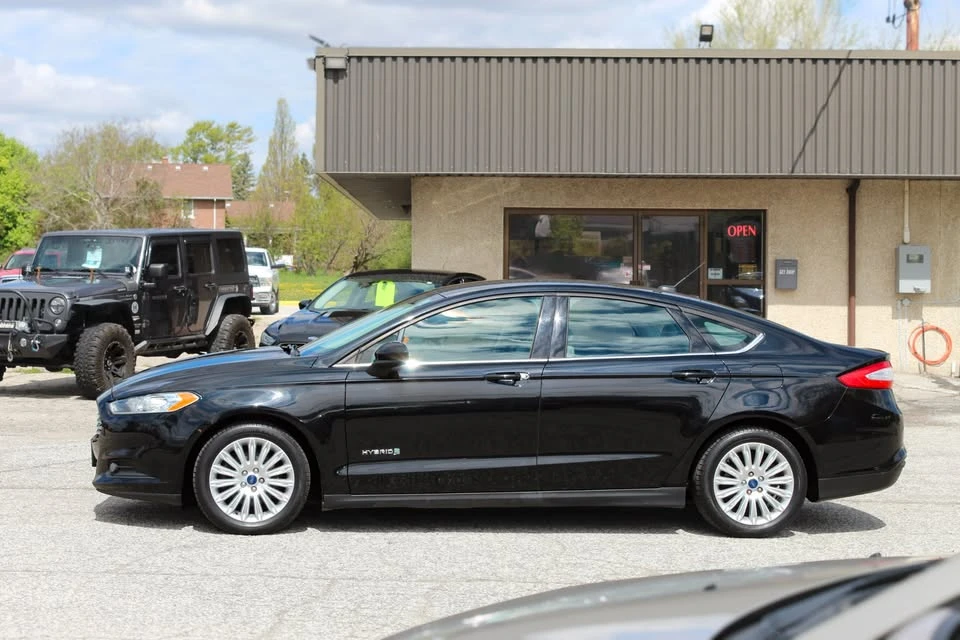 2016 Ford Fusion 2nd Gen - Image 9 of 20