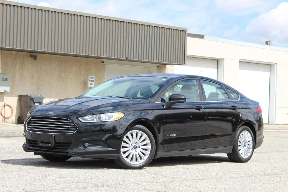 2016 Ford Fusion 2nd Gen - Image 2 of 20