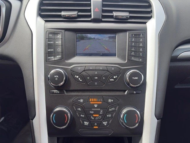 2016 Ford Fusion 2nd Gen - Image 16 of 20