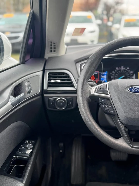 2016 Ford Fusion 2nd Gen - Image 14 of 18