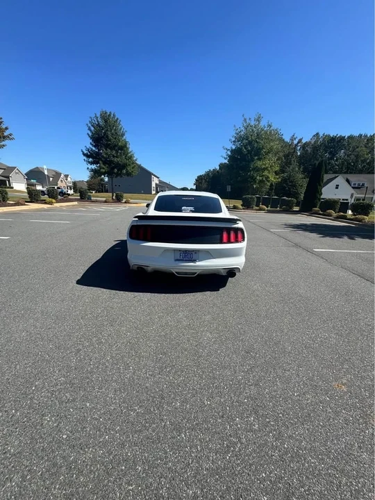 2016 Ford GT 2nd Gen - Image 5 of 15