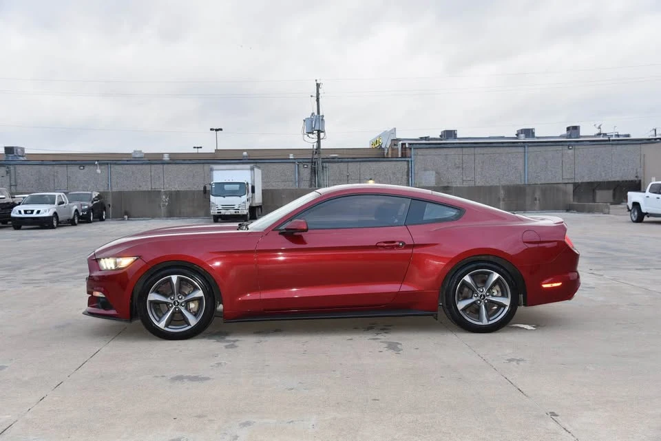 2016 Ford S550 Mustang - Image 2 of 12