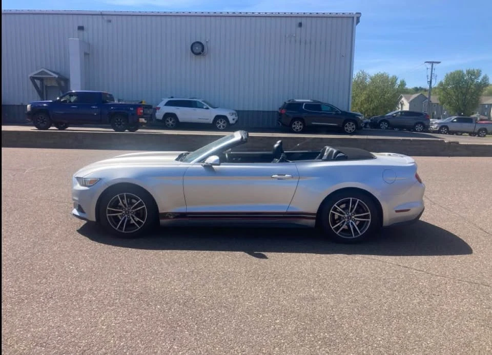 2016 Ford S550 Mustang - Image 2 of 10