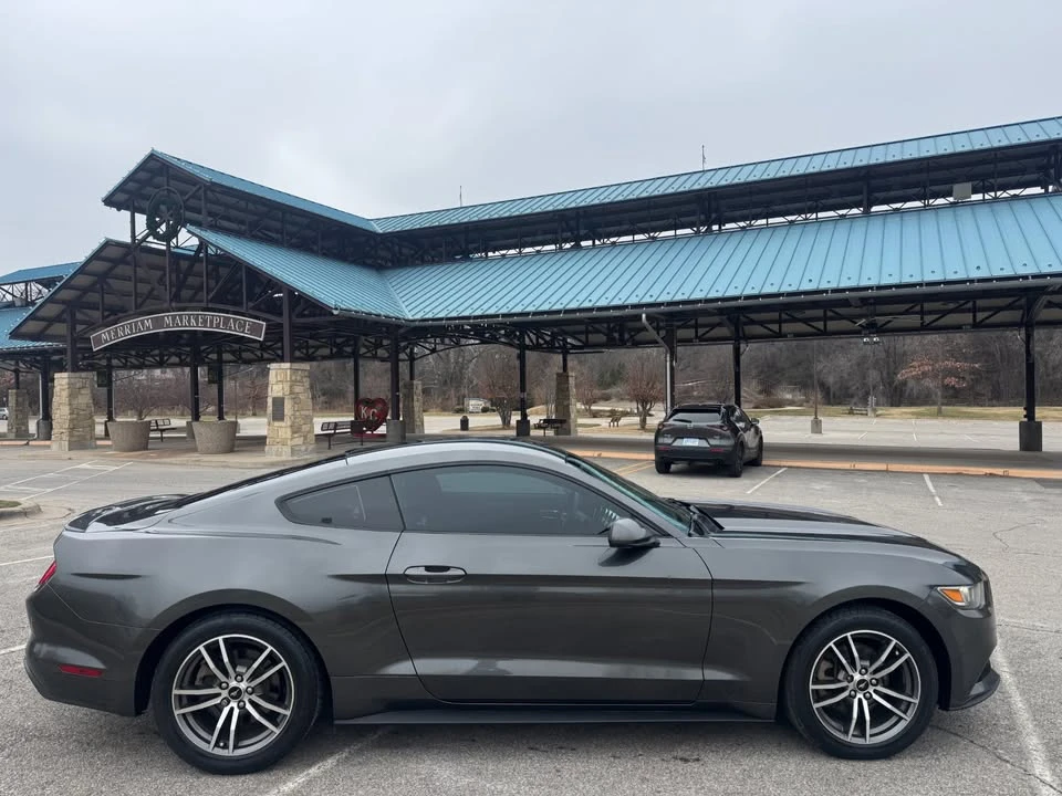 2016 Ford S550 Mustang - Image 2 of 19