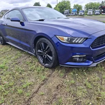 2016 Ford Mustang EcoBoost Performance Pack