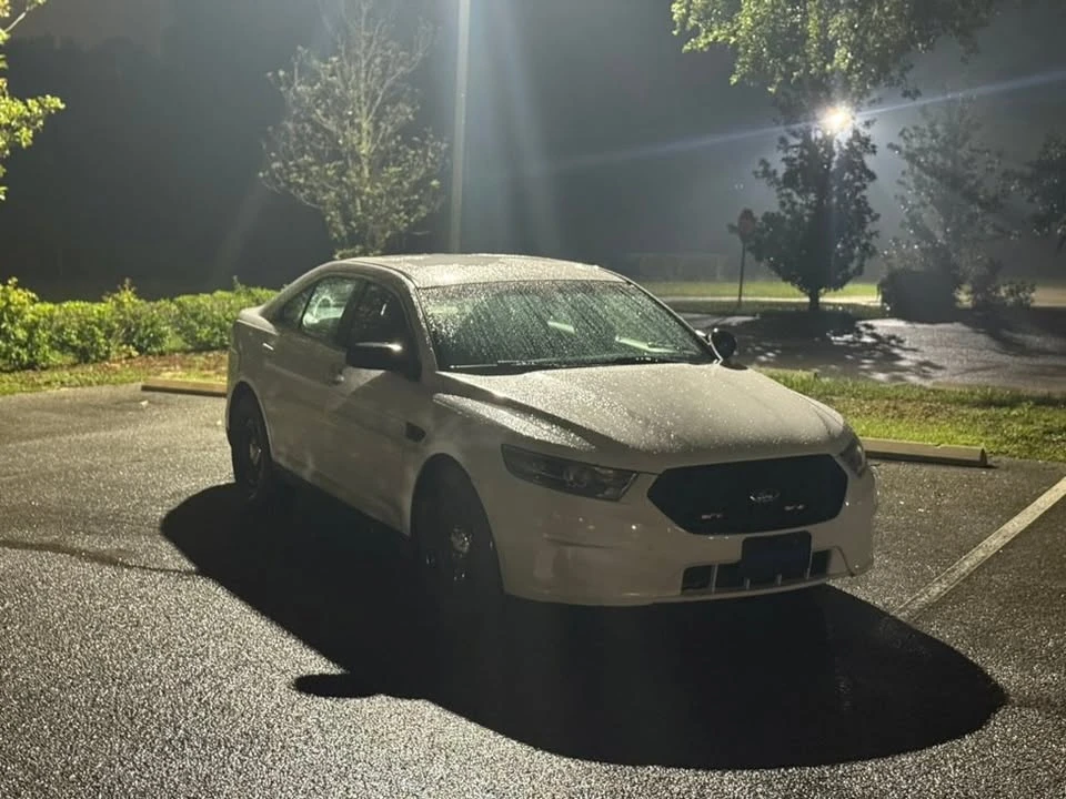 2016 Ford Taurus 6th Gen - Image 5 of 7