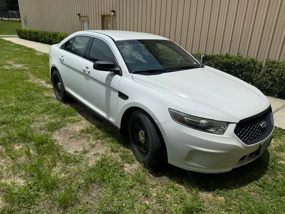 2016 Ford Taurus 6th Gen - Image 2 of 7
