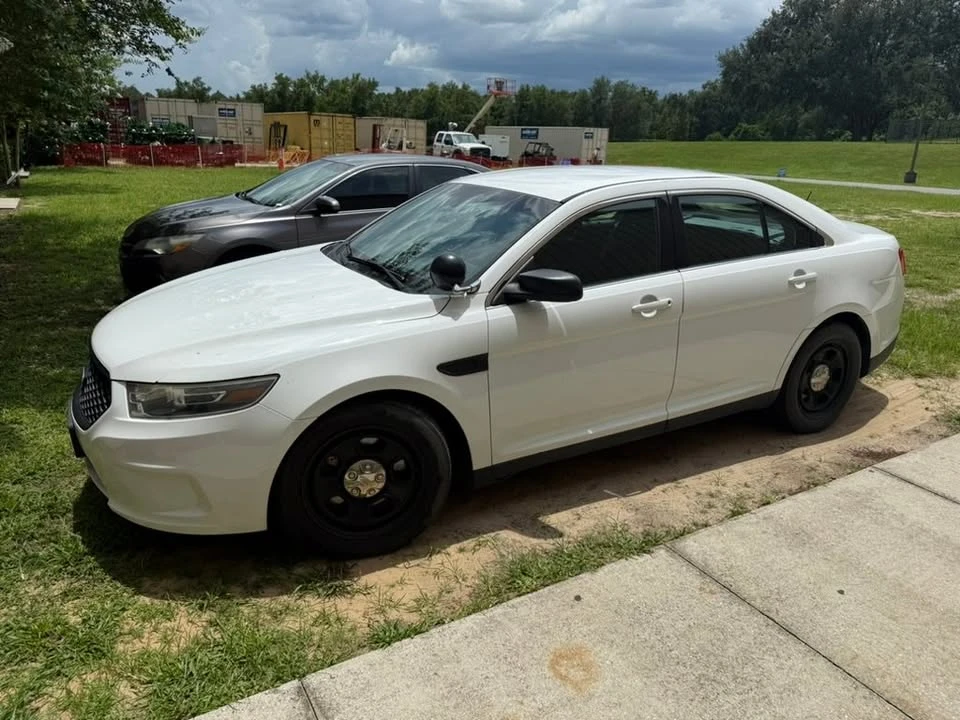 2016 Ford Taurus 6th Gen - Image 3 of 7