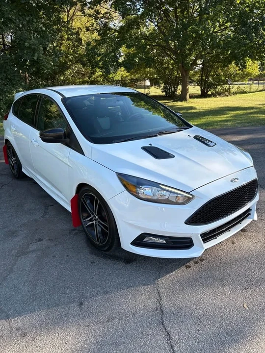 2016 Ford Focus ST 3rd Gen - Image 2 of 10