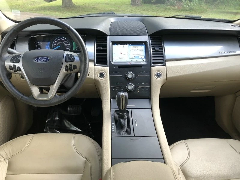 2016 Ford Taurus 6th Gen - Image 10 of 19