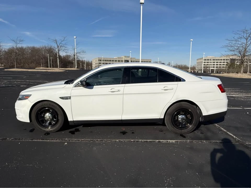 2016 Ford Taurus 6th Gen - Image 6 of 18