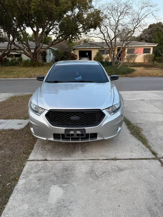 2016 Ford Taurus 6th Gen - Image 2 of 9