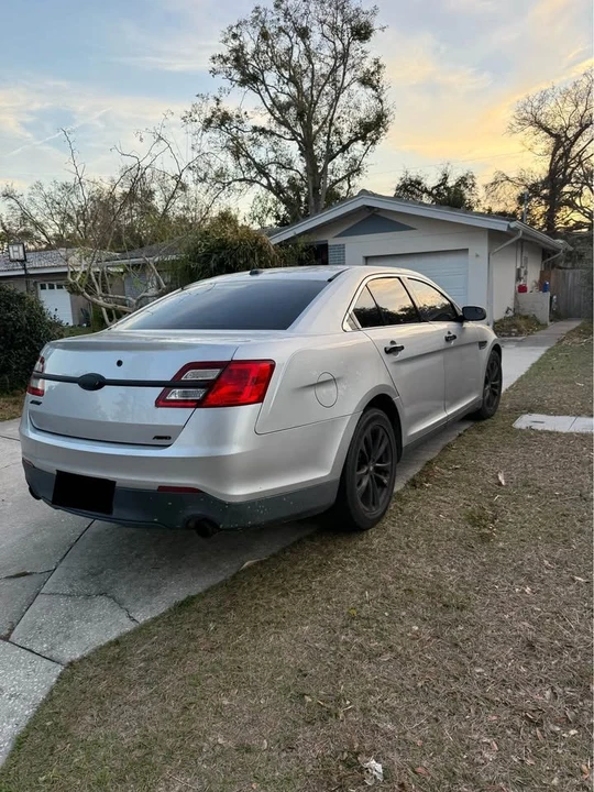 2016 Ford Taurus 6th Gen - Image 6 of 9