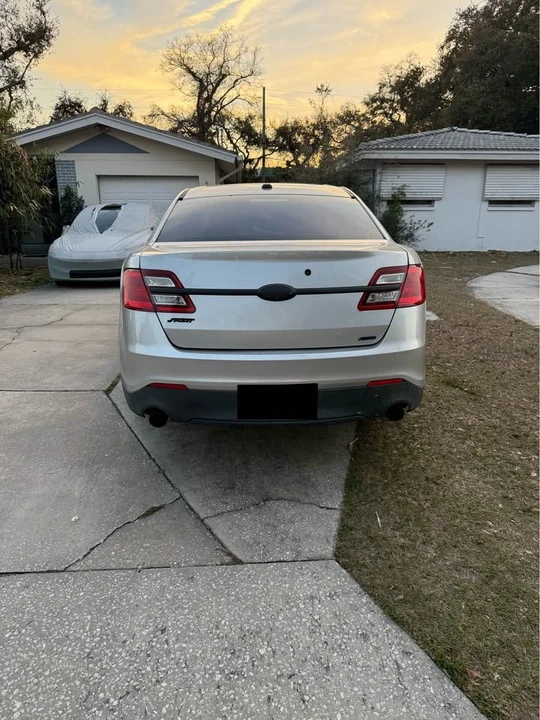 2016 Ford Taurus 6th Gen - Image 7 of 9