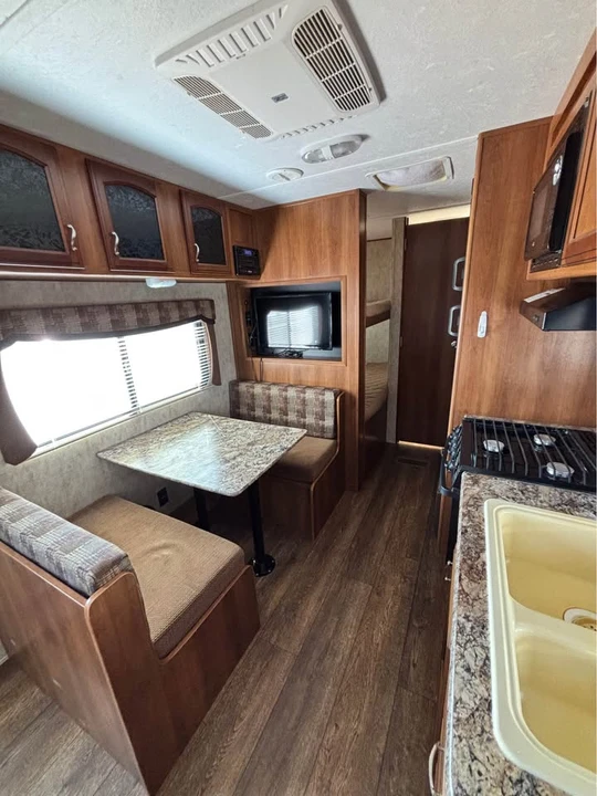 2016 Forest River - Image 5 of 14