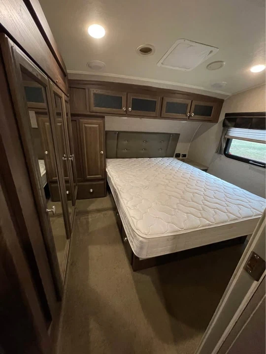 2016 Forest River - Image 11 of 16