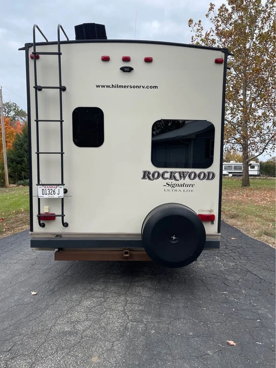 2016 Forest River - Image 2 of 16