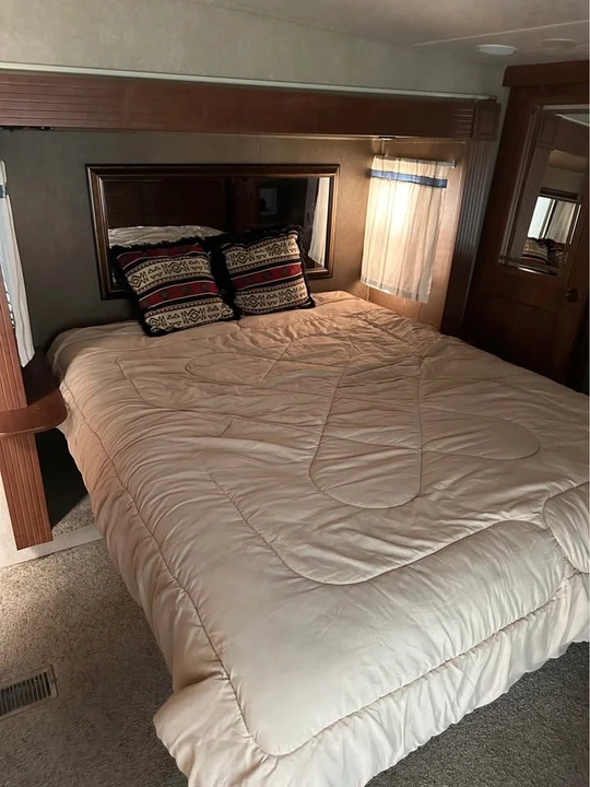 2016 Forest River - Image 17 of 20