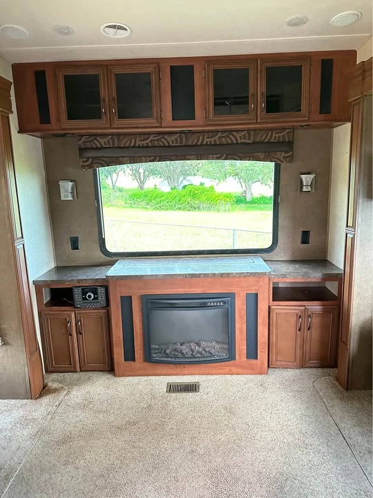 2016 Forest River - Image 8 of 20