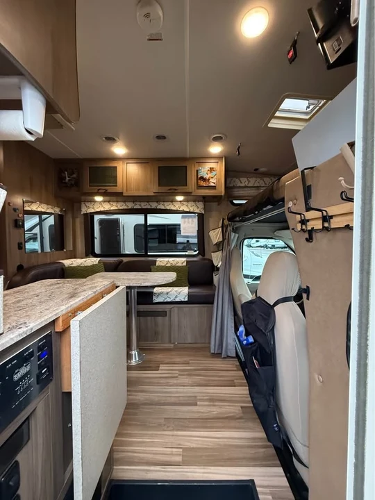 2016 Forest River - Image 7 of 19