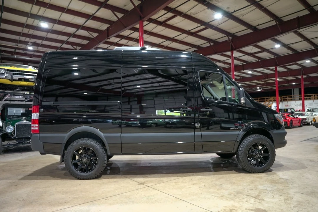 2016 Freightliner - Image 10 of 12