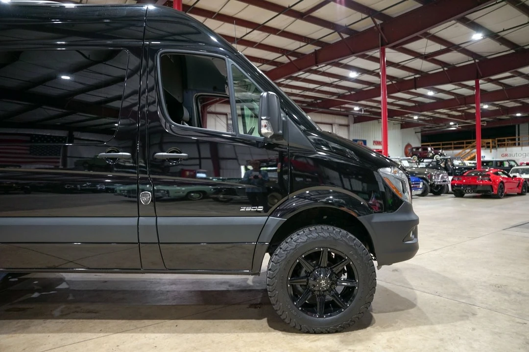2016 Freightliner - Image 11 of 21