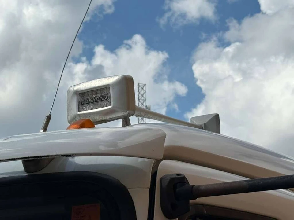 2016 Freightliner - Image 8 of 12