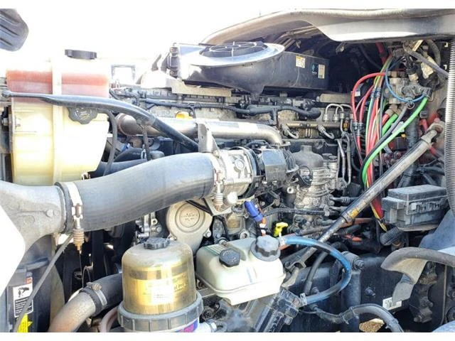 2016 Freightliner - Image 13 of 21