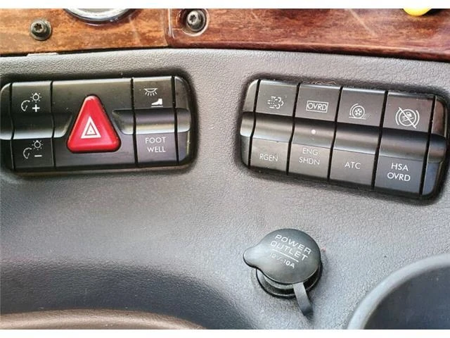 2016 Freightliner - Image 17 of 21