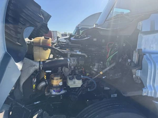 2016 Freightliner - Image 2 of 5