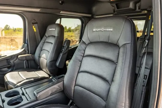 2016 Freightliner - Image 4 of 7