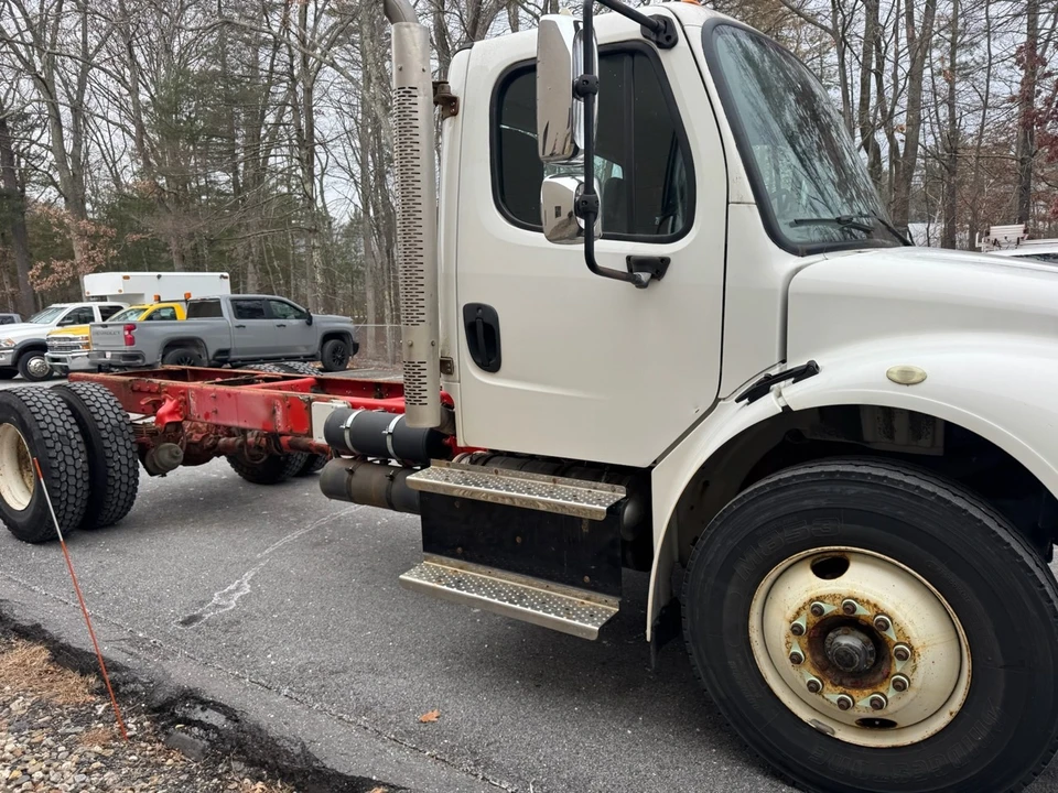 2016 Freightliner - Image 7 of 21