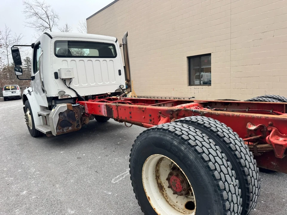 2016 Freightliner - Image 20 of 21