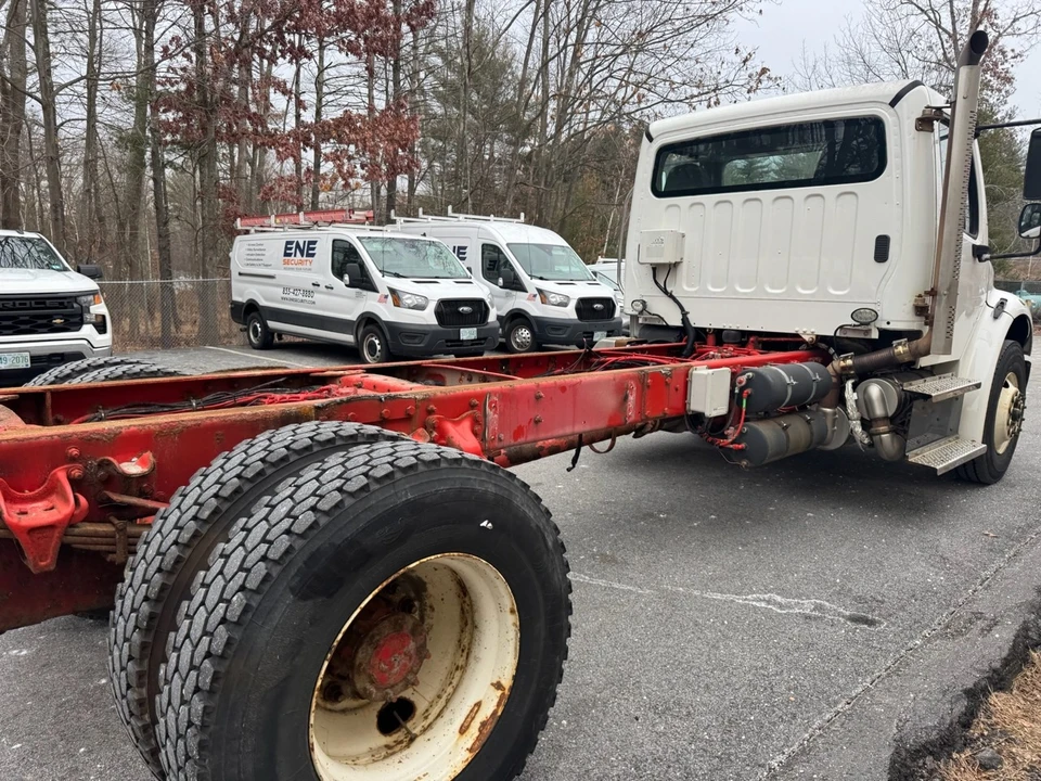 2016 Freightliner - Image 15 of 21