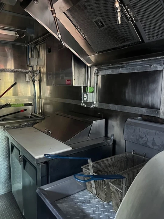 2016 Freightliner - Image 10 of 28