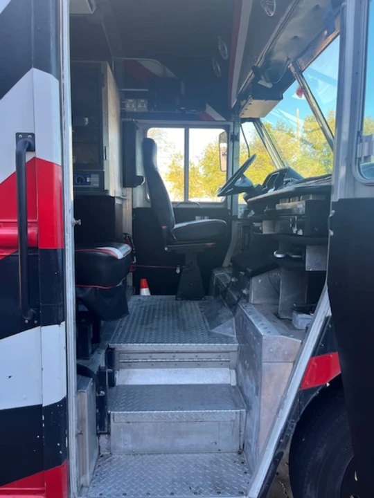 2016 Freightliner - Image 8 of 28