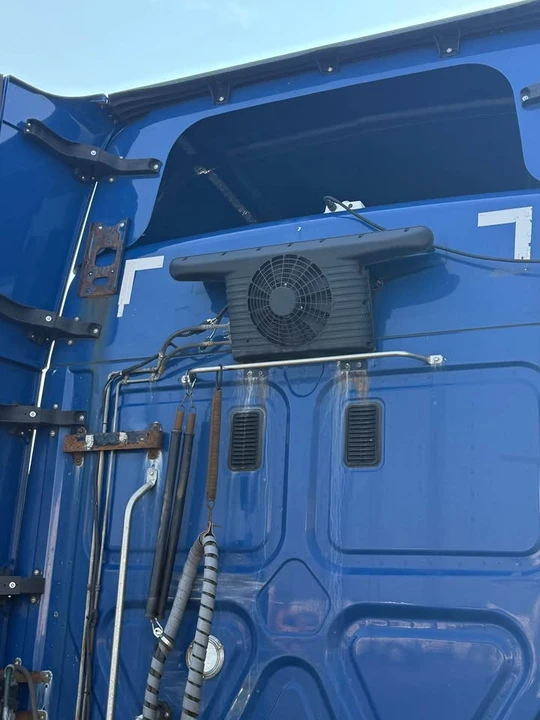 2016 Freightliner - Image 3 of 8