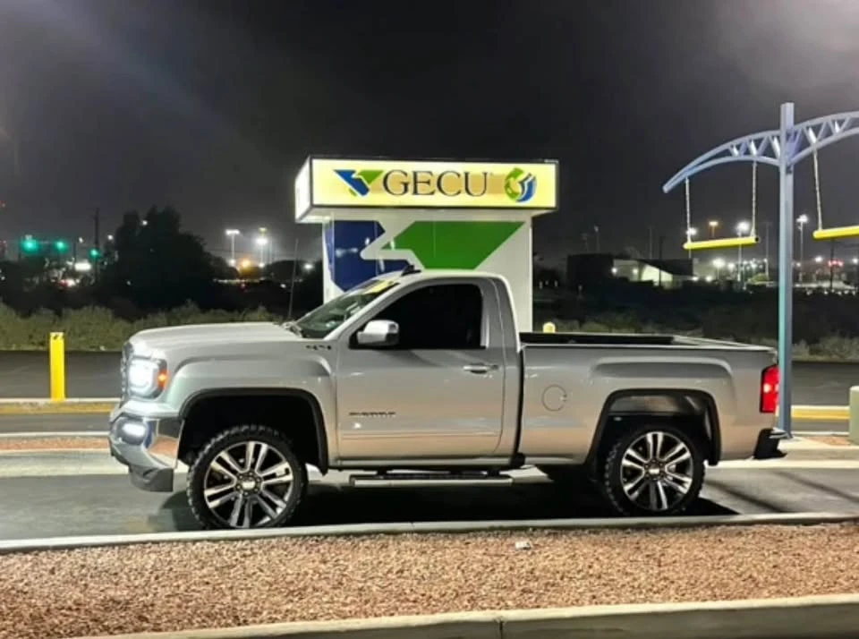 2016 GMC Sierra 4th Gen - Image 4 of 4