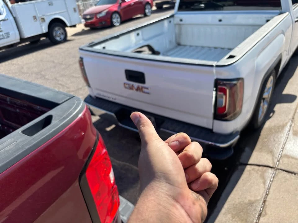 2016 GMC Sierra 4th Gen - Image 4 of 10
